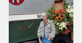 From flower parade to auction clock